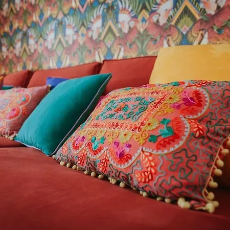 Picasso - Spacious In Old Town Apartment Nerja