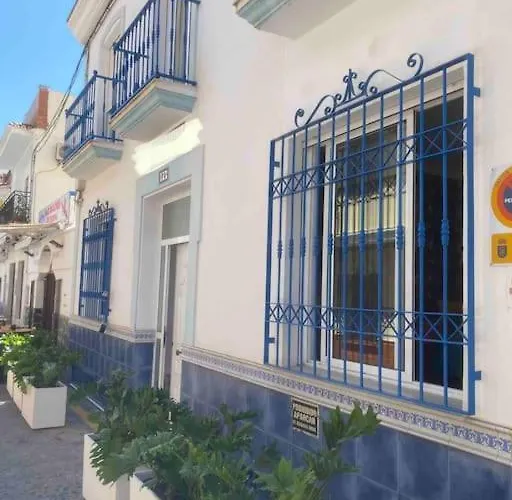 Picasso - Spacious In Old Town Нерха